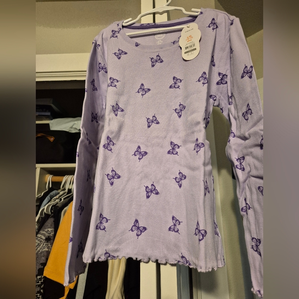 Wonder Nation Lavender Butterfly Print Top